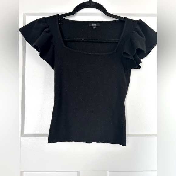 Flutter Sleeve Black Blouse - Picture 1 of 2